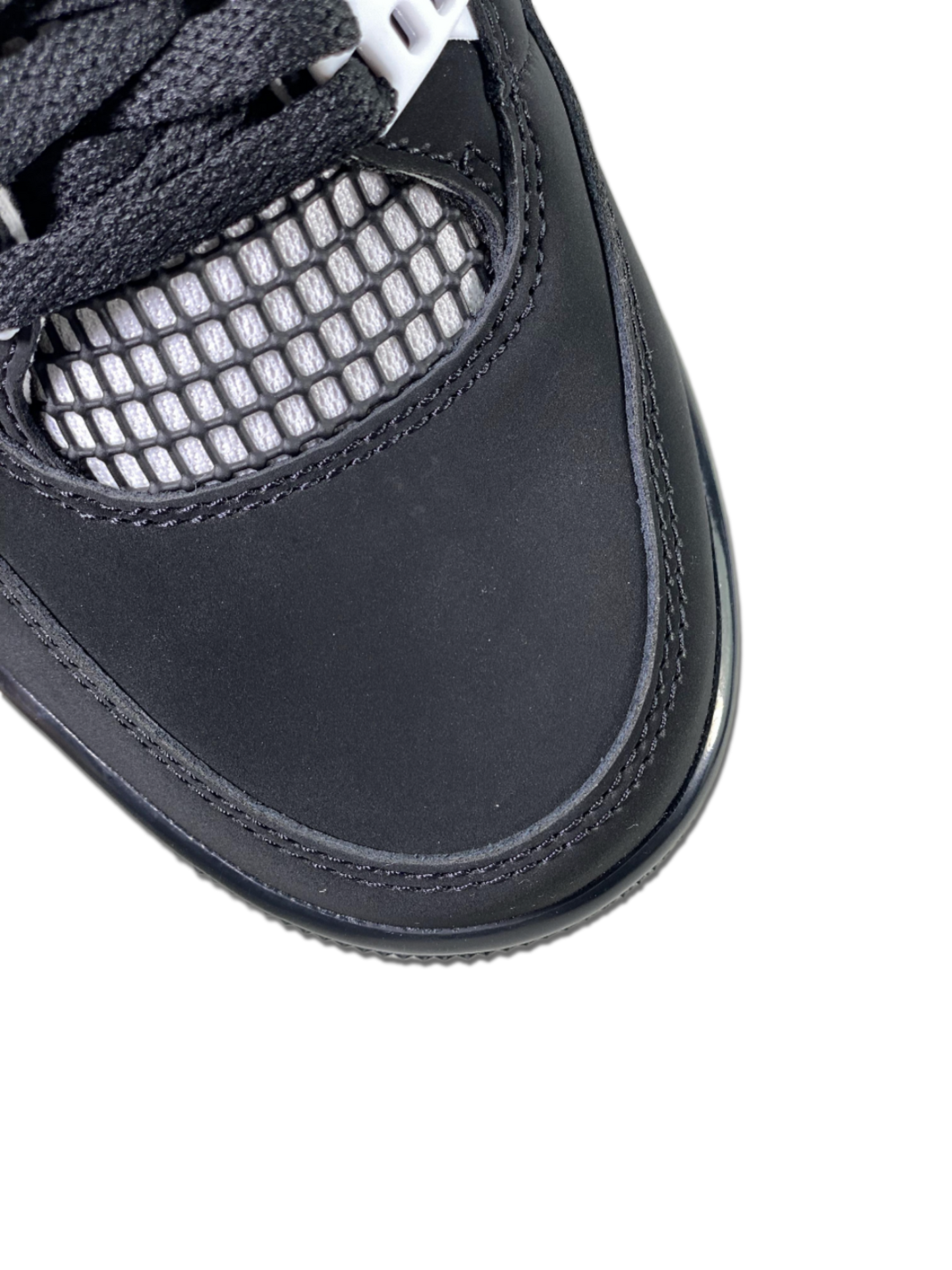 Air Jordan 4 in Black and White