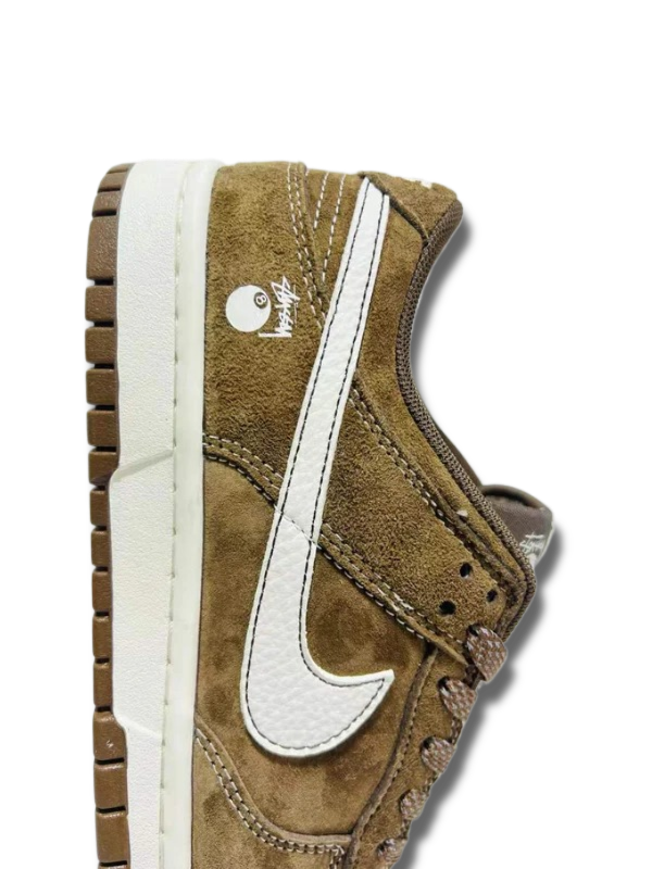 Nike SB Dunk Brown