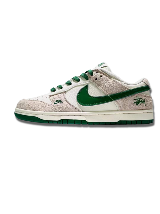 Nike SB Dunk Low “Faith
